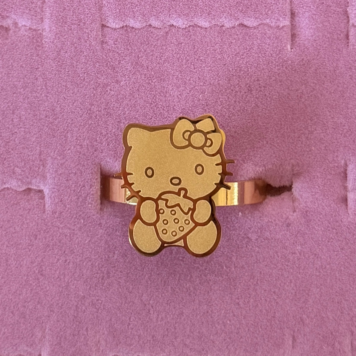 Hello Kitty Berry Ring