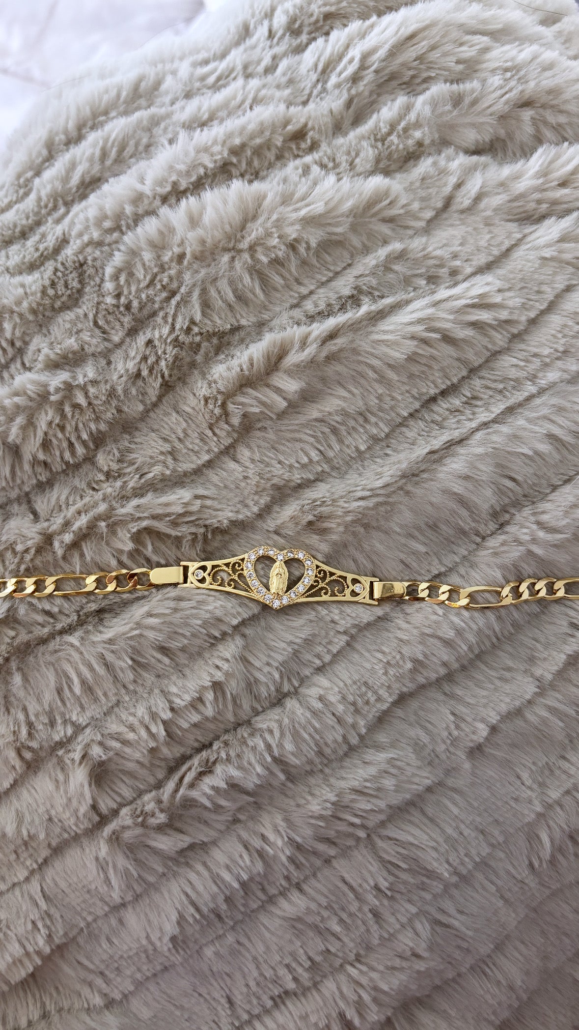 Virgencita Corazón Bracelet