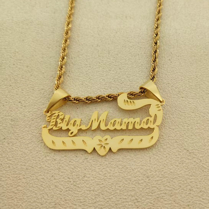 Heart Swoop Nameplate Necklace