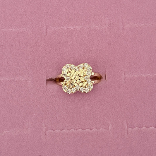 Clover Ring