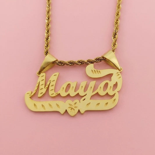 Heart Swoop Nameplate Necklace