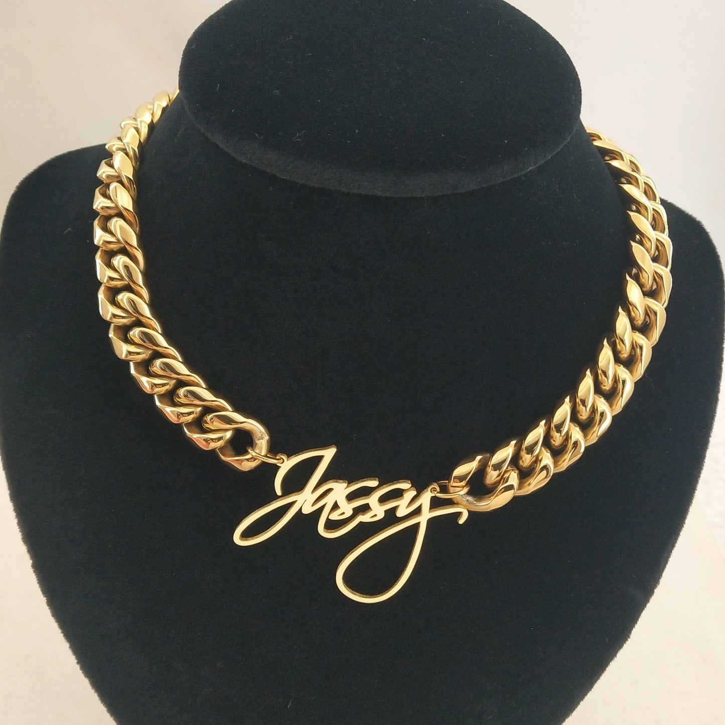 Big Chain Nameplate Necklace